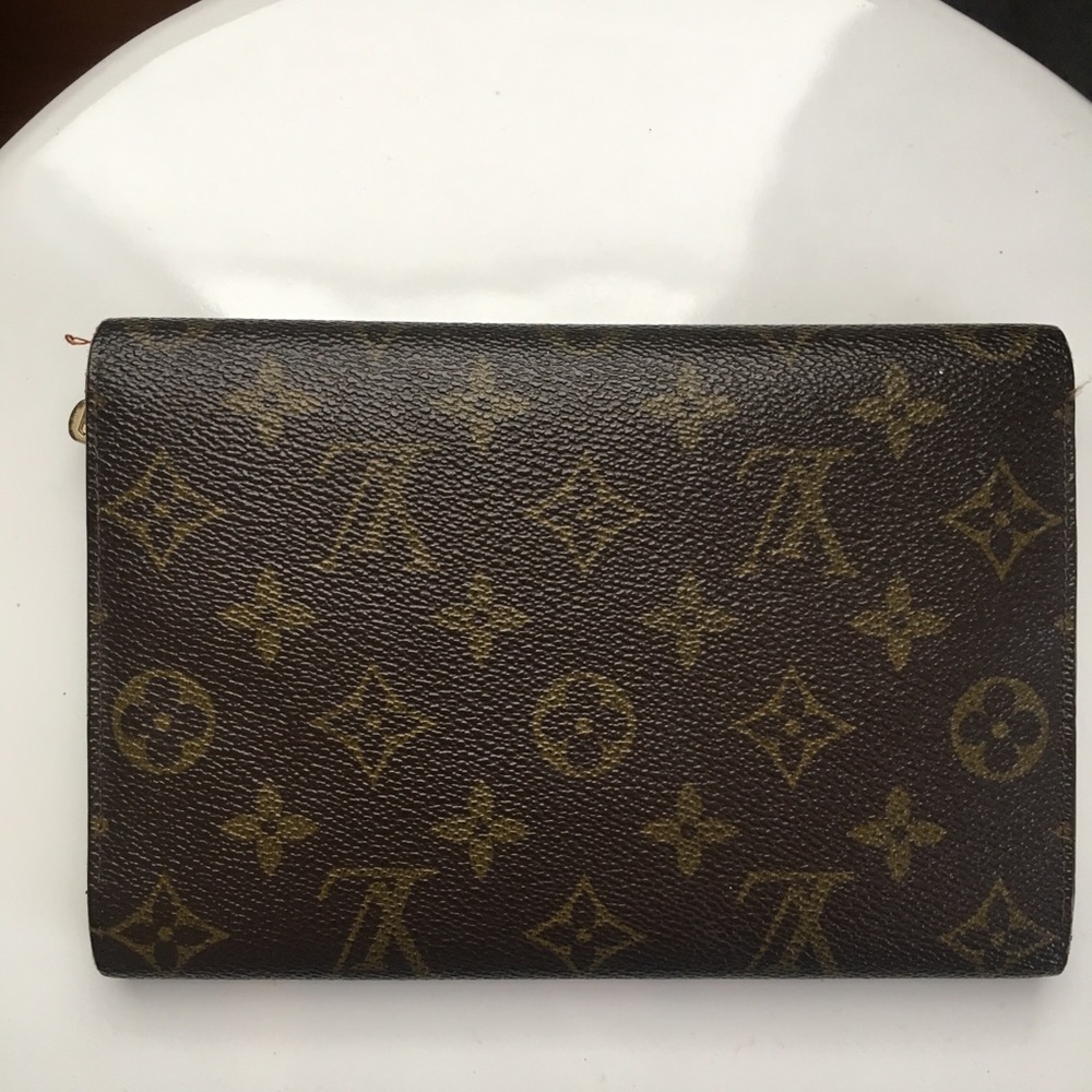 Authentic Vintage Monogram Louis Vuitton Wallet VGUC Cards Passport Change - Picture 2 of 8